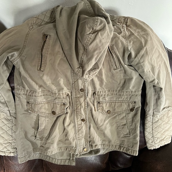 Ladies Fall jackets - Picture 3 of 4